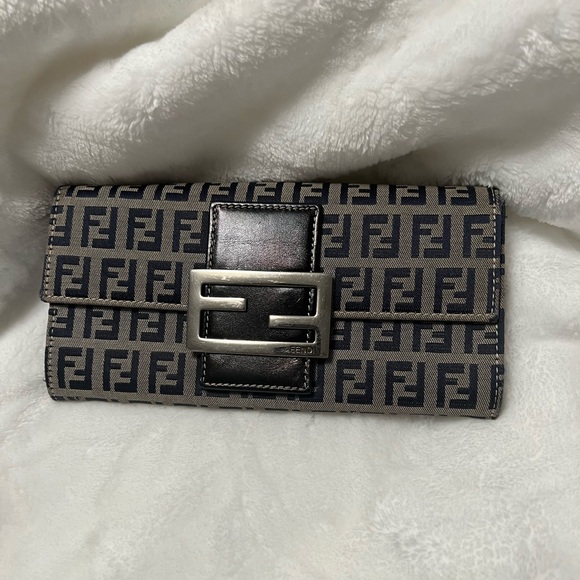 Fendi Zucca Vintage Wallet